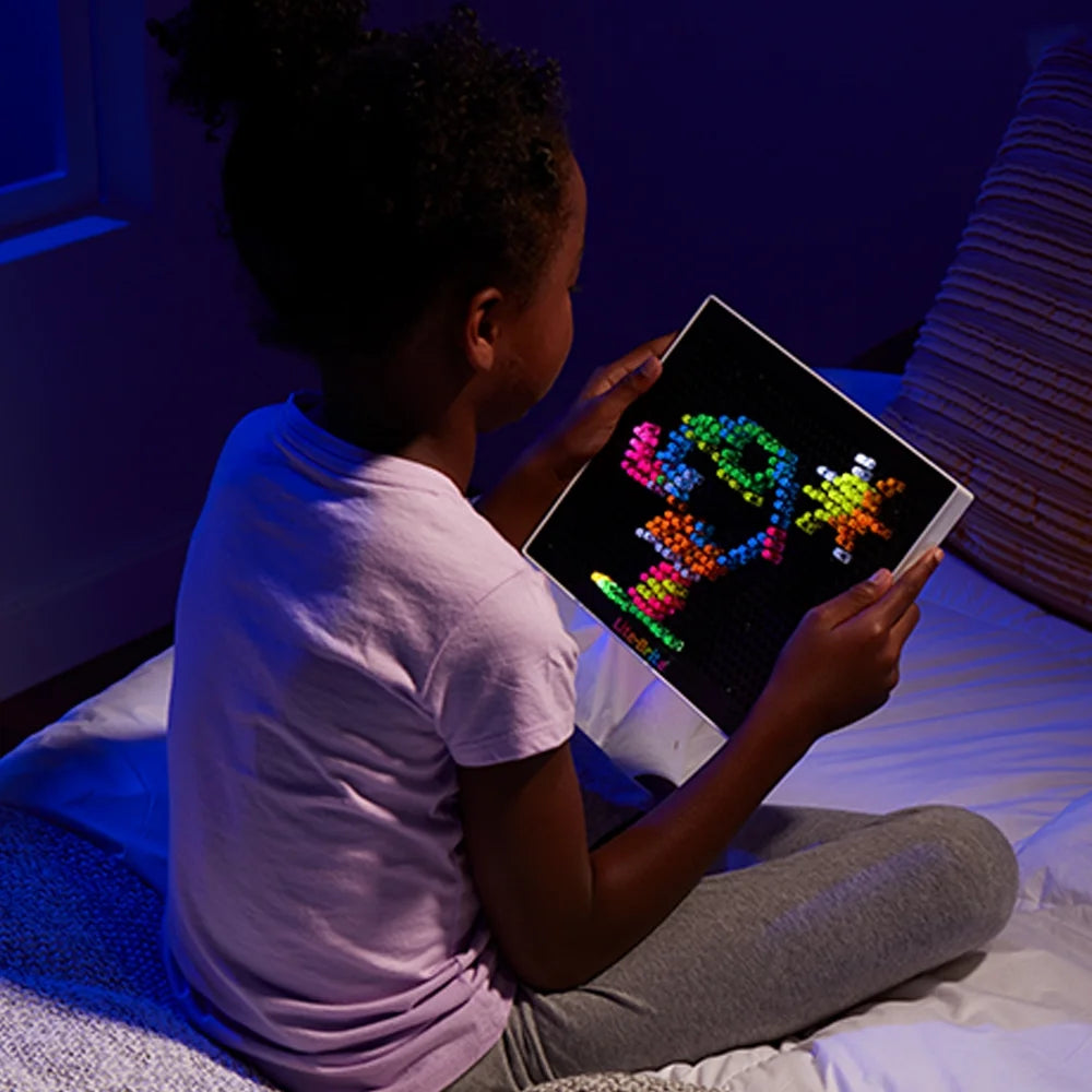 Lite Brite Ultimate Classic & Refill Pack with 14 Templates & 300 Pegs F126