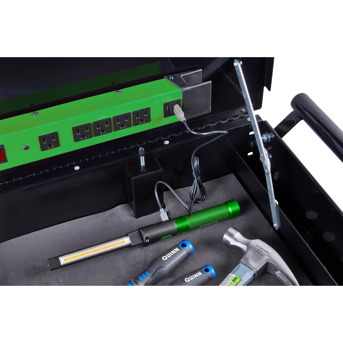 800 Lumen LED Rechargeable Magnetic Foldable Work Light V150102