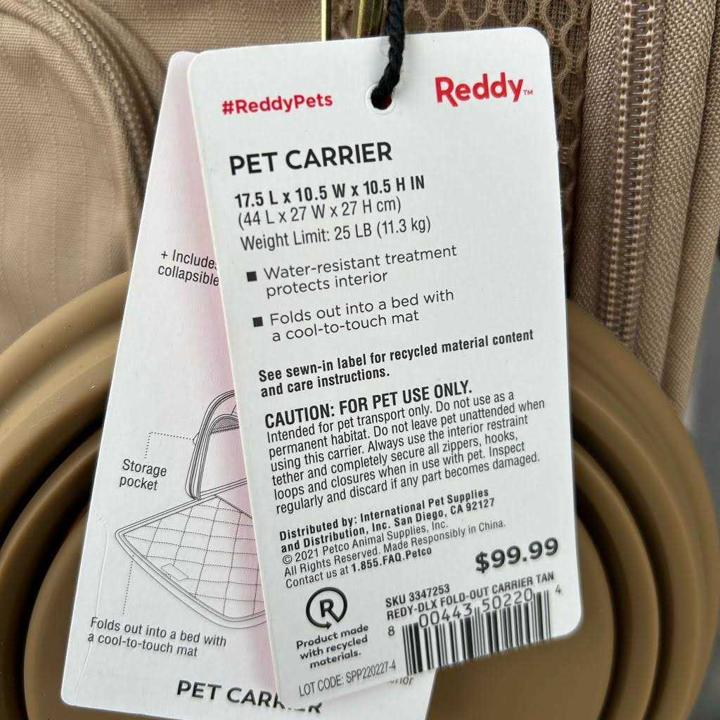 Fold-Out Pet Carrier Q18921